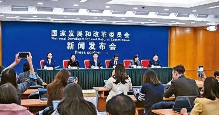 国家终于出手了！8000亿撬动11万亿：能为普通人带来哪些好处？