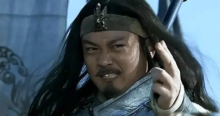 庞德50回合击退许褚，他打赢了许褚？二人根本不在同一级别