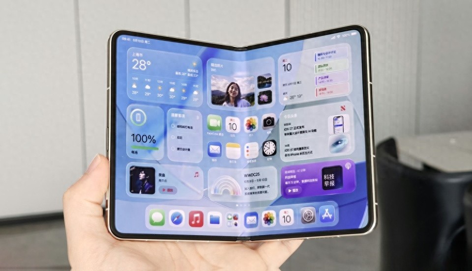 憋了六年终出手！苹果首款折叠 iPhone 登场，2nm 芯片直接降维打击
