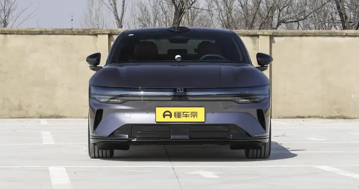 极氪007焕新上市，19.39万起售，全能型纯电车来了