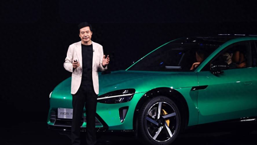 雷军官宣：一代神车 SU7 正式停产！小米在下一盘多大的棋？