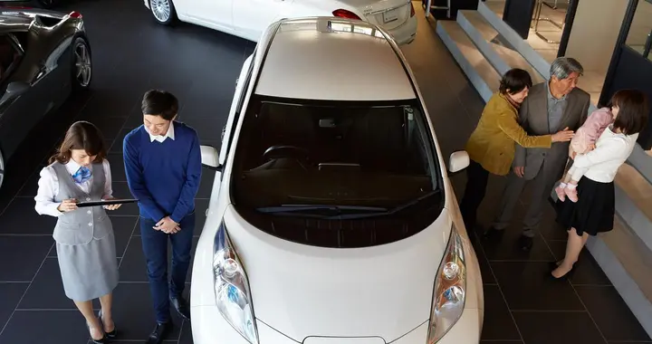 新能源汽车虽佳这些人群购买要小心避免踩坑