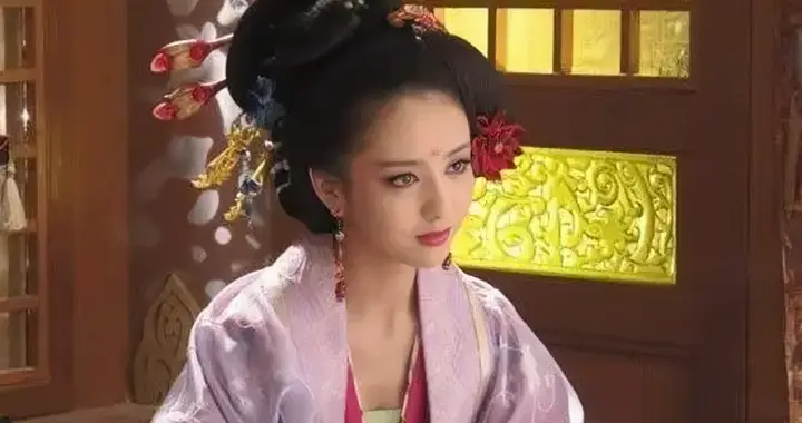 唐隆政变中，李隆基为何一定要杀上官婉儿？她的身份让李隆基忌惮