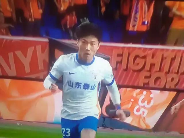 十八岁王玉栋进球如麻，刘诚宇进球李鑫翔进球助攻，泰山的在乙级