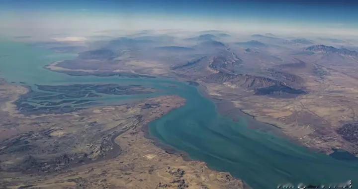 伊朗提出三阶段谈判框架，先停战保生存，再谈海峡利益与核问题