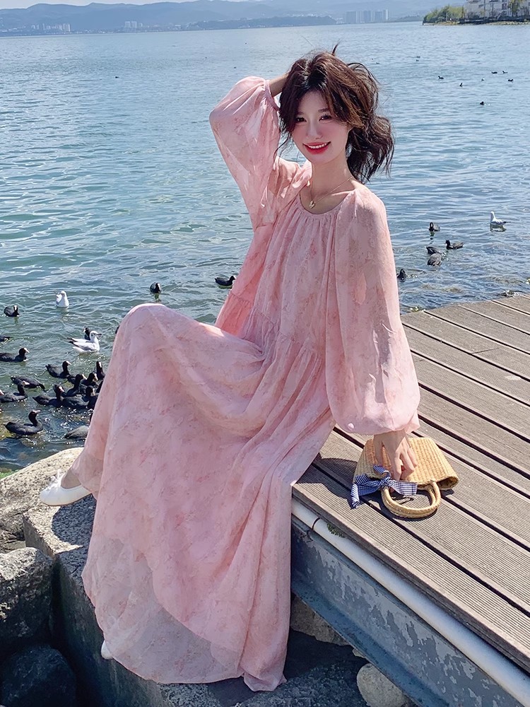 2025 春海边度假粉碎花裙，美炸了！
