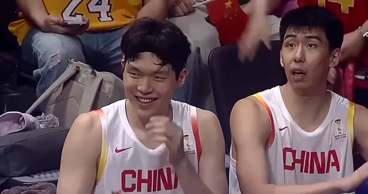 中国男篮：赵继伟爆发5记三分，奇兵17分，林庭谦空砍28分