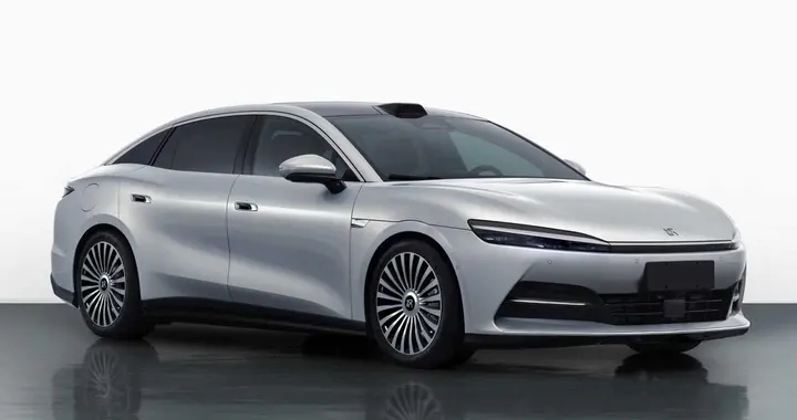 车长超5.1米、四驱520kW，全新比亚迪汉工信部亮相