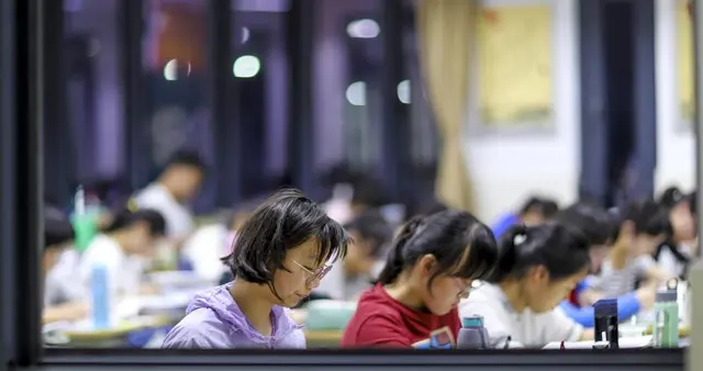 永州某高中被指实行学生分流管理，教育局否认：自愿参加晚自习