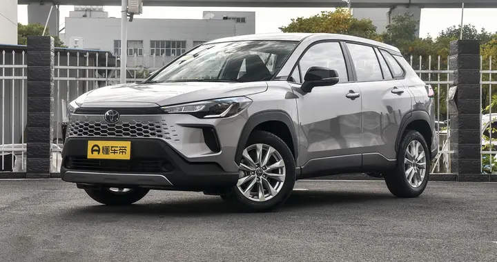 丰田SUV降3万多，混动+8155芯片，油耗不到5L，适合家用