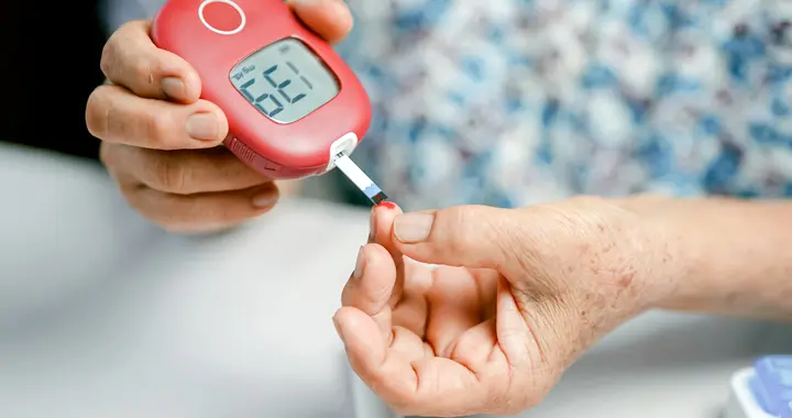 最佳血糖是多少？医生建议：过70岁以后，血糖最好保持这标准