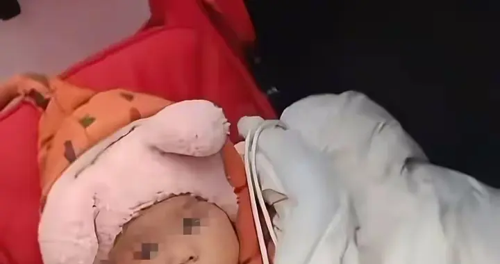 四川内江女孩把一岁孩子放桥上，自己跳桥去世，妈妈透露远嫁2年