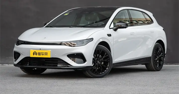 预算10万选纯电，别迷信续航！零跑Lafa5 605 Pro实测，这才是关键