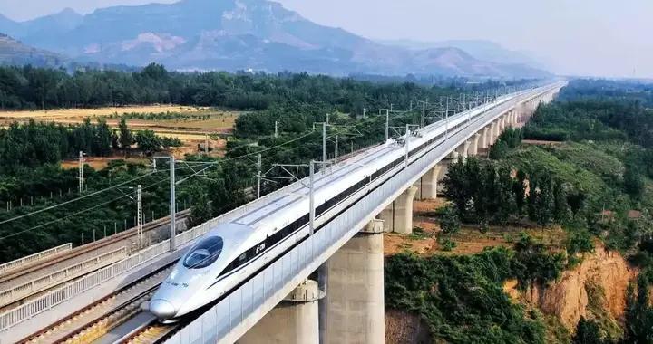 荆岳高铁迎来“神助攻”！常岳九出手破局，2027 开工在望?