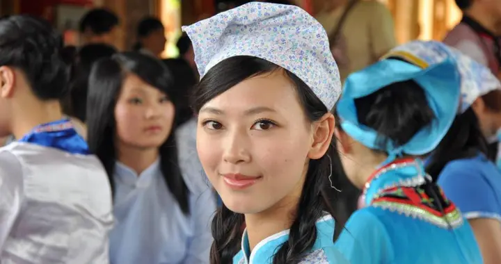 他们人口超1亿，是纯汉族，说一口正宗汉语，却听不懂他们的语言