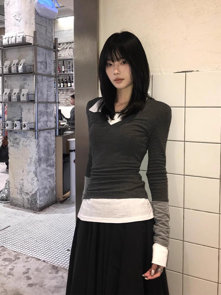 灰色短款假两件v领长袖正肩t恤女春秋季修