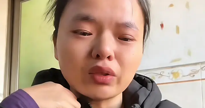 女记者公开道歉后续：私下翻脸不认账，商家新发声，无奈关闭店铺