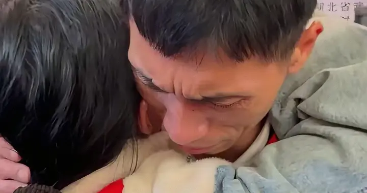 认亲三天就闹崩！比南京双胞胎兄弟还快，李林被骂吃相太难看