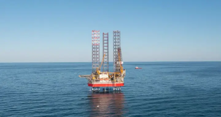 好消息！我国连续7个亿吨级油田现身，70%原油依赖度终于有救了