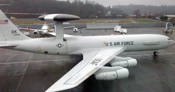 可能不止一架，美媒：两架E3预警机受损，连修复都成了奢望