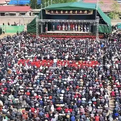 飞跃D：免费看戏还管饭，好事呀！挣了大钱