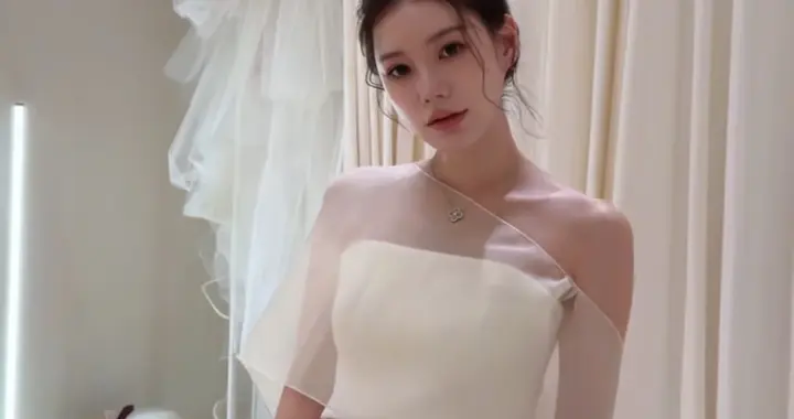 马筱梅首晒孕肚，很瘦孕期只胖了肚子，已经给孩子准备好了婴儿房