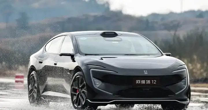 新款阿维塔12更多实车图曝光 起售价或超30万元