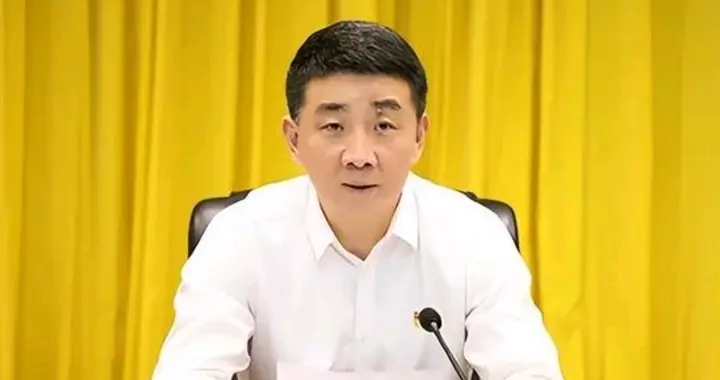 玉林王琛突然离任,全网猜疯下一站!网友喊话:快来贵港,发展潜力大