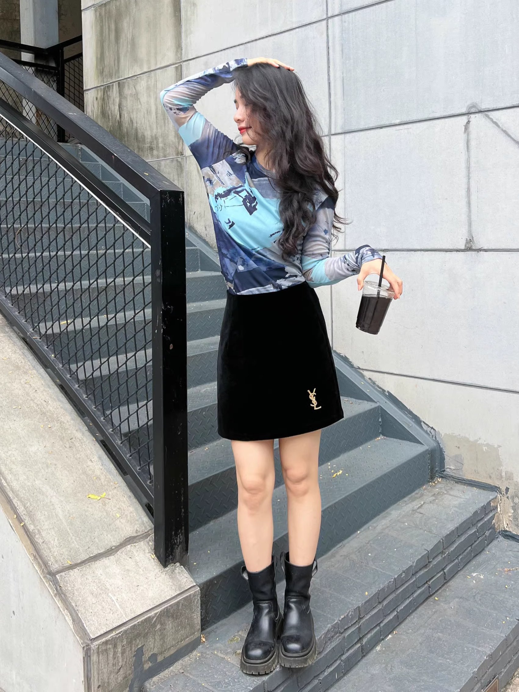 水墨晕染的打底T恤