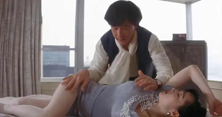 遭4男抛弃 给赌王生3胎？嫁给李连杰26年的利智，身上的谣言太荒唐