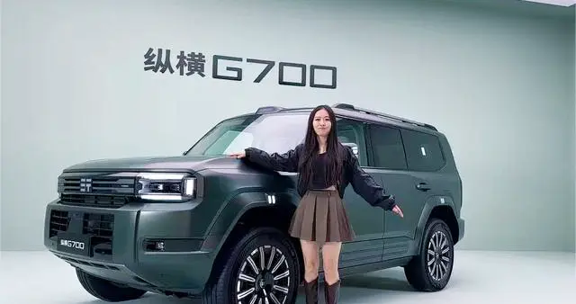 纵横放大招！怕越野不舒适？三把锁+空悬+CDC，G700真香！