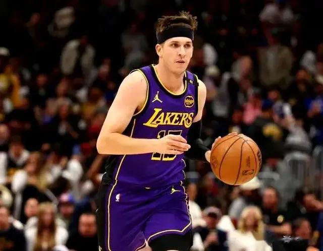 冲8连胜！湖人VS尼克斯伤病报告出炉，里弗斯大概率，唐斯复出！