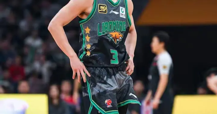 辽宁男篮92-84强势逆转山西 ，全队上下各司其职，功劳最大是他