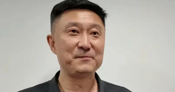 杜锋现身点评男篮，广东宏远闷声干大事，锁定1.91米火箭双能卫