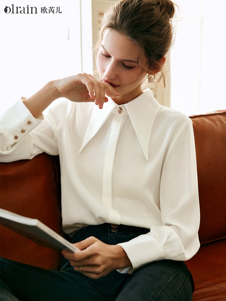 时尚简洁尖领佰搭衬衫