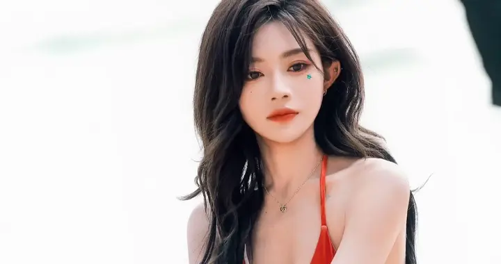 SNH48 胡晓慧 海边拍摄 靓丽夺目