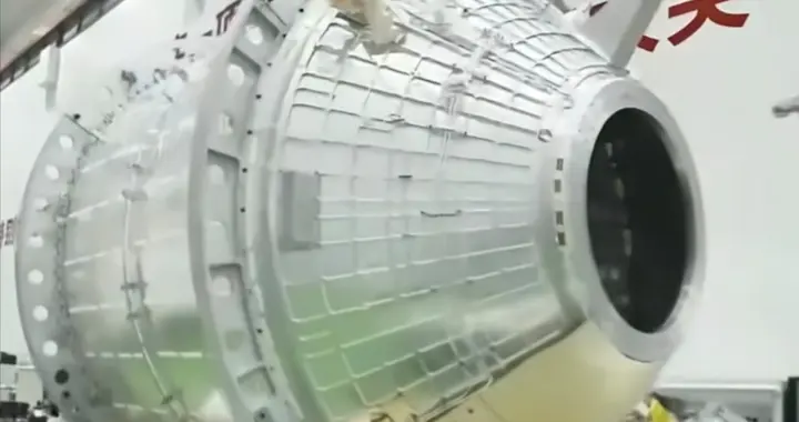 五吨级太空快递员就位！轻舟飞船明年底待飞，航天探索再提速！