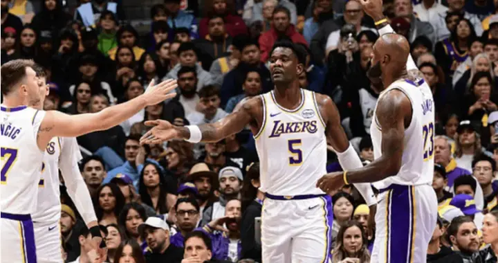 佩林卡操作极限2换1，湖人接近拿下多伦多猛龙的3D悍将阿巴基