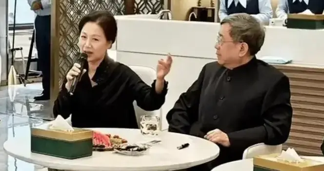 《文化苦旅》：背叛婚姻的余秋雨，其实已是“解冻”人