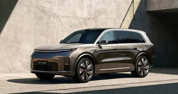 是该反击了！55.98万的理想L9 Livis 凭“三大突破”重回旗舰牌桌？