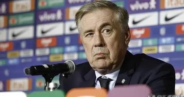 卡萨格兰德评巴西队新名单：夸遍新人，唯独质疑俩沙特球员！