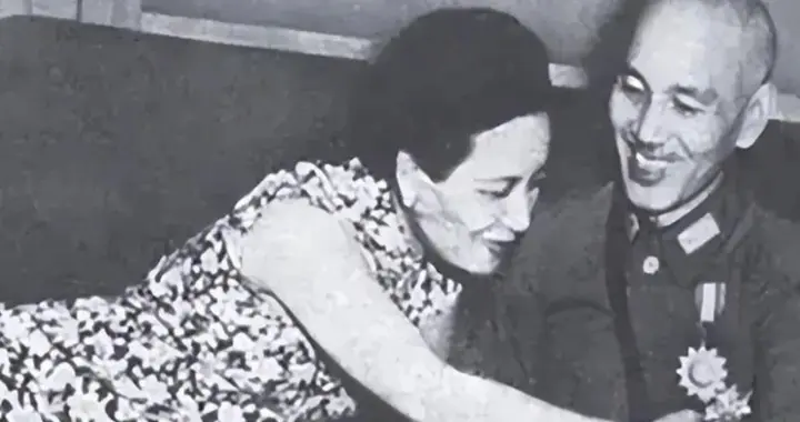 蒋介石私生活有多混乱？漂亮女秘书讲出实情，宋美龄听完后背发凉
