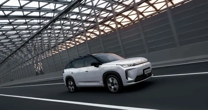 10.48万起，埃安i60兼修了增程版，车圈里“双学位”学霸来了