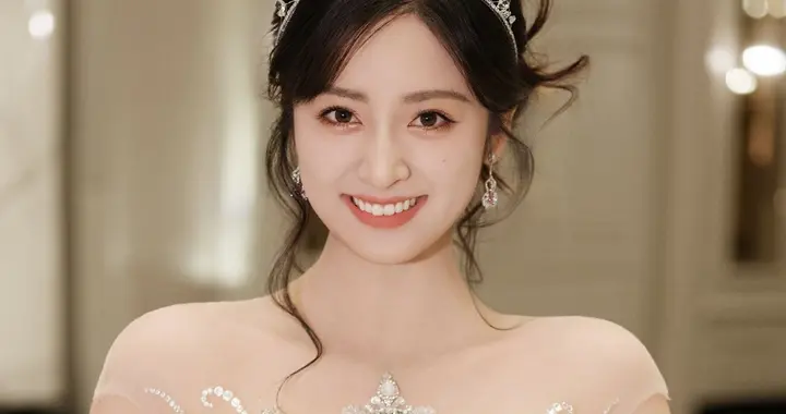 沈月甜美可爱公主