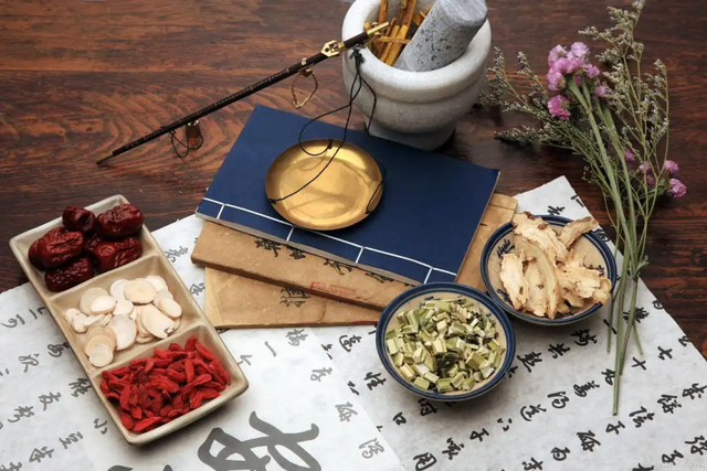 一碗小柴胡汤，开启叶锦文的中医传奇，当代仲景的医术秘籍大公开