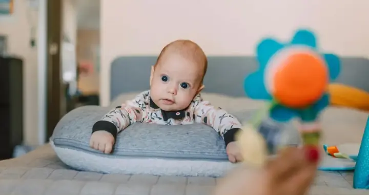 “先爬后走”和“不爬就走”的孩子，将来差距在哪里？一文讲清楚