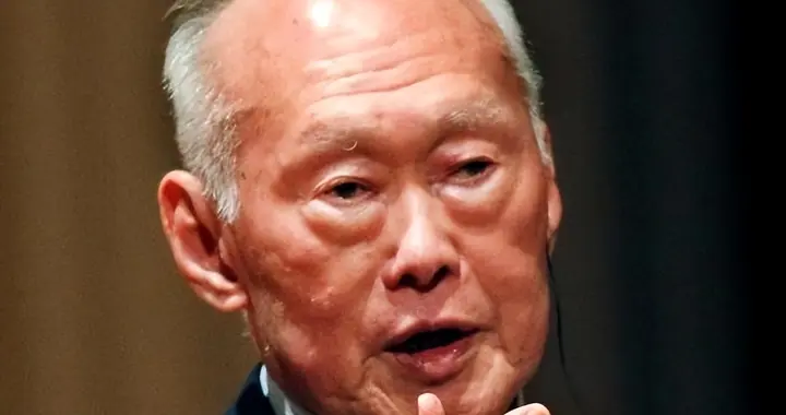 印度学者曾问李光耀：印度该怎样崛起？李光耀：没有人能改变印度