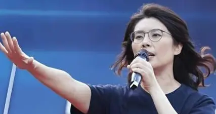 郑丽文访问大陆前夕，吴伯雄重磅表态，民进党威胁遭重击