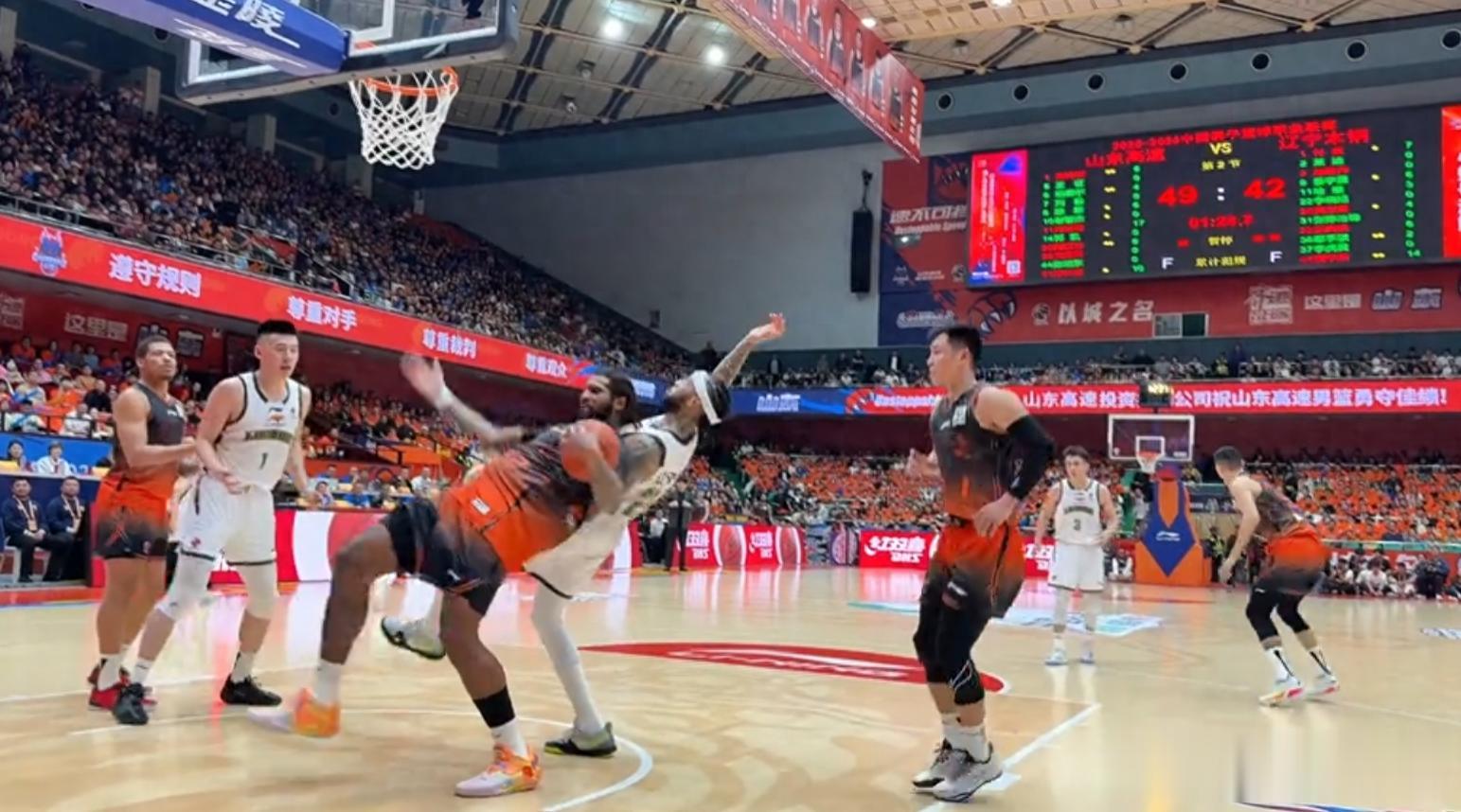 山东男篮小外援终现真身，NBA首轮悍将成后场最后拼图
