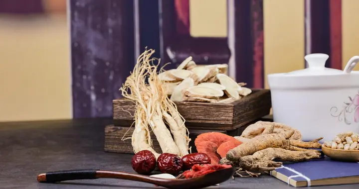 耳鸣耳聋久不愈？实为体内肝肾不足，一方滋养肝肾，通窍复聪